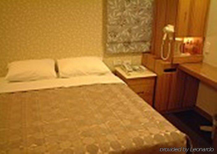 Vip Hotel Taipei Exterior photo