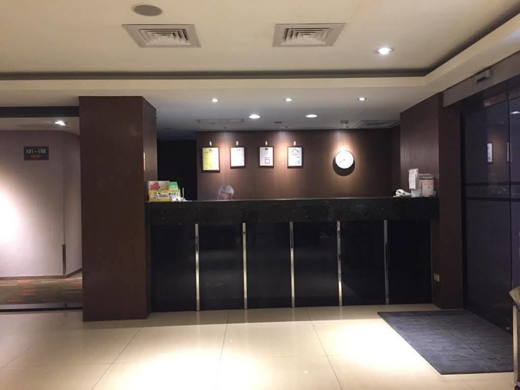 Vip Hotel Taipei Exterior photo
