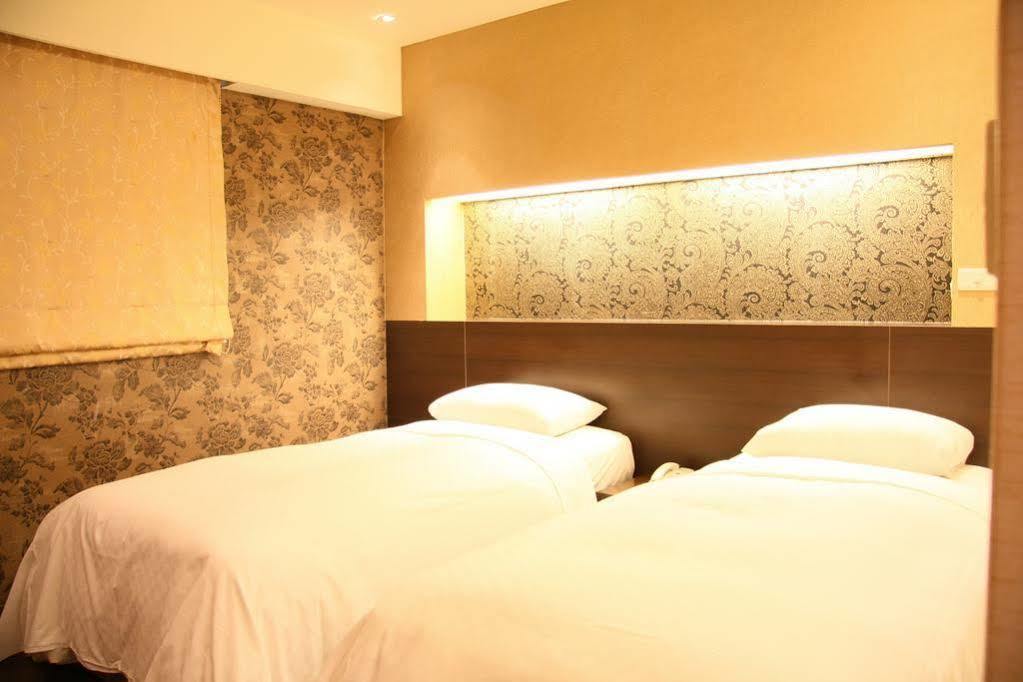 Vip Hotel Taipei Exterior photo
